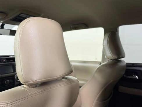 Used 2016 Toyota 4Runner SR5 image 22