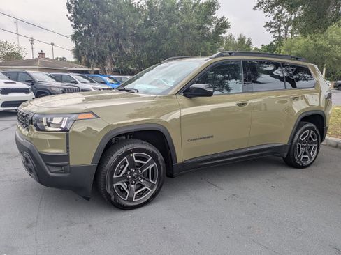 New 2026 Jeep Cherokee Laredo image 7