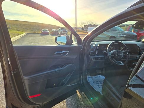 Used 2023 Kia Sportage X-Line w/ X-Line Premium Package image 12