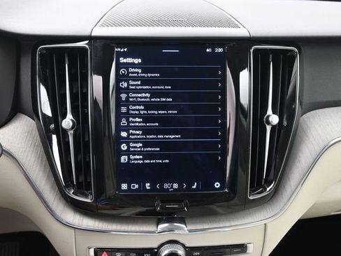 Used 2023 Volvo XC60 B5 Plus w/ Climate Package image 15