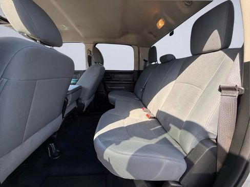 Used 2018 RAM 2500 Tradesman w/ Chrome Appearance Group AWD/4WD image 19