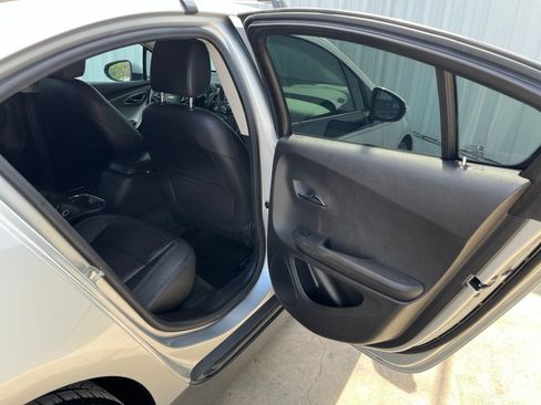 Used 2013 Chevrolet Volt Premium w/ Premium Trim Package FWD image 14