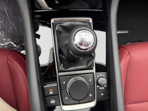 New 2026 MAZDA MAZDA3 2.5 S Hatchback w/ Premium Pkg FWD image 27