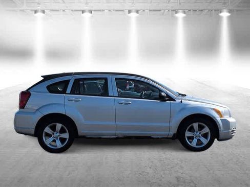 Used 2010 Dodge Caliber SXT FWD image 9