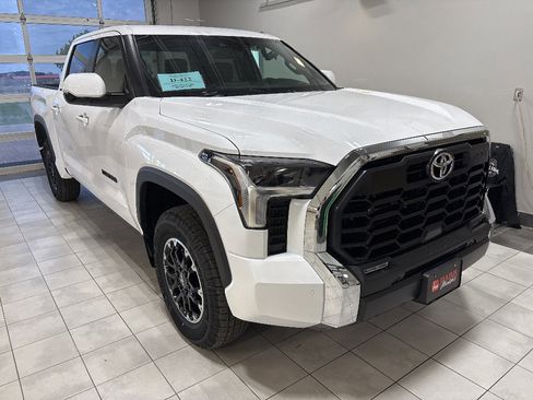 New 2026 Toyota Tundra SR5 AWD/4WD image 5