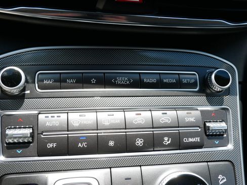 Certified 2023 Hyundai Santa Fe SEL w/ Premium Package AWD/4WD image 22