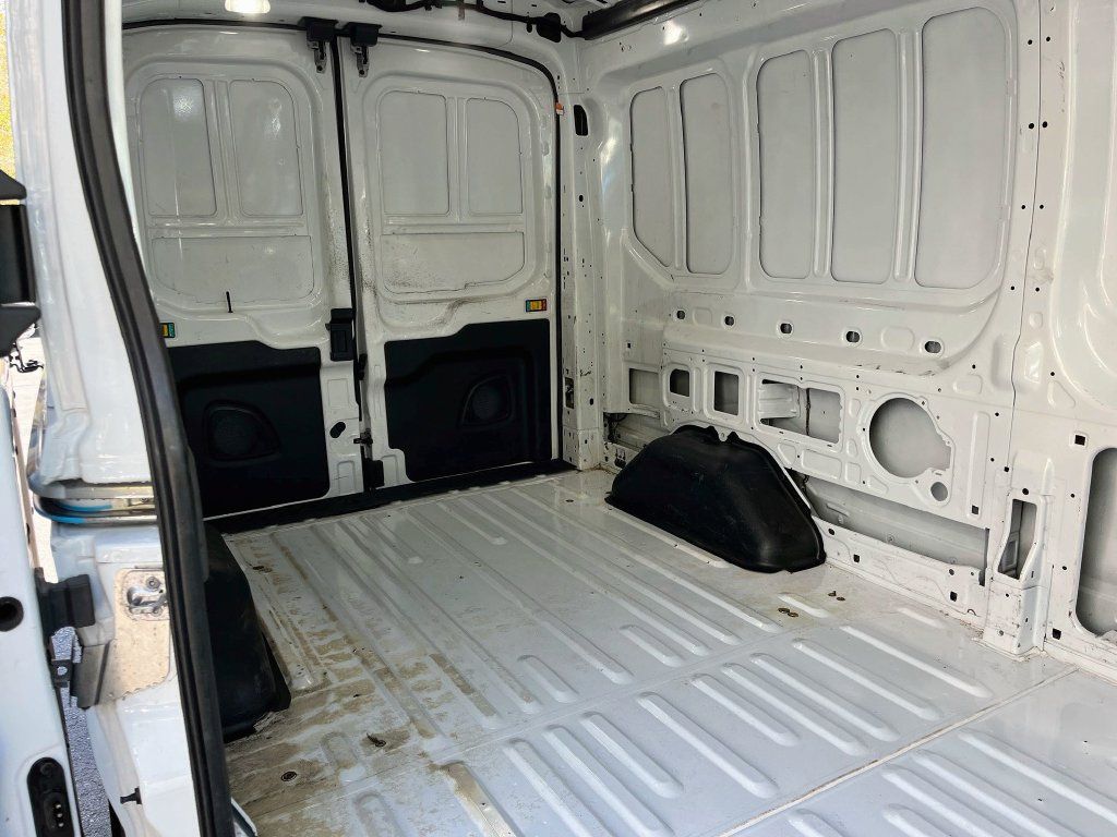 Used 2023 Ford Transit 250 Medium Roof RWD image 23