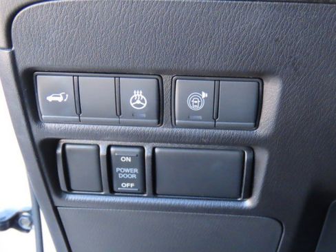 Used 2023 Nissan Armada Platinum w/ Cargo Package image 20