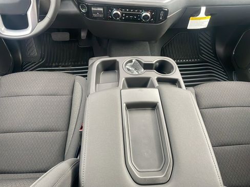 New 2026 GMC Sierra 1500 Elevation image 17