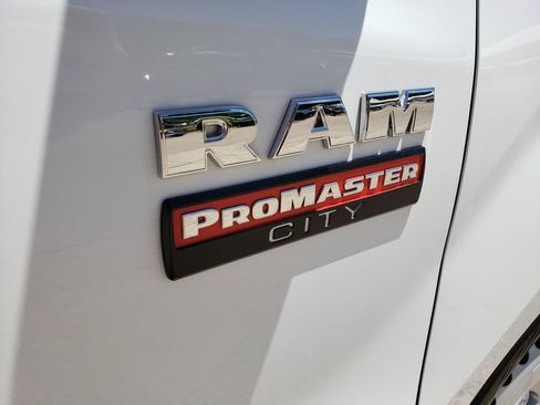Used 2022 RAM ProMaster City Tradesman FWD image 12