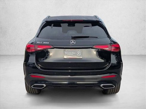 New 2026 Mercedes-Benz GLC 300 image 8
