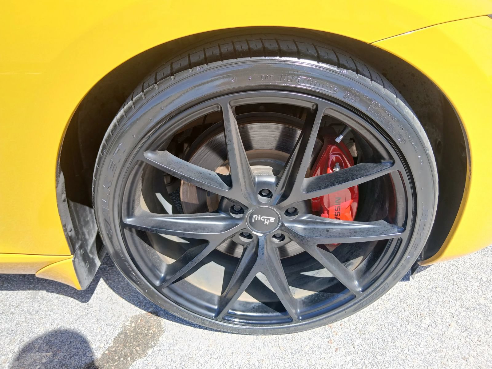 Used 2017 Nissan 370Z Coupe RWD image 17
