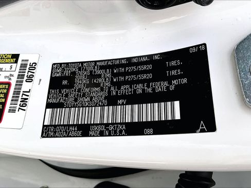 Used 2019 Toyota Sequoia Platinum image 37