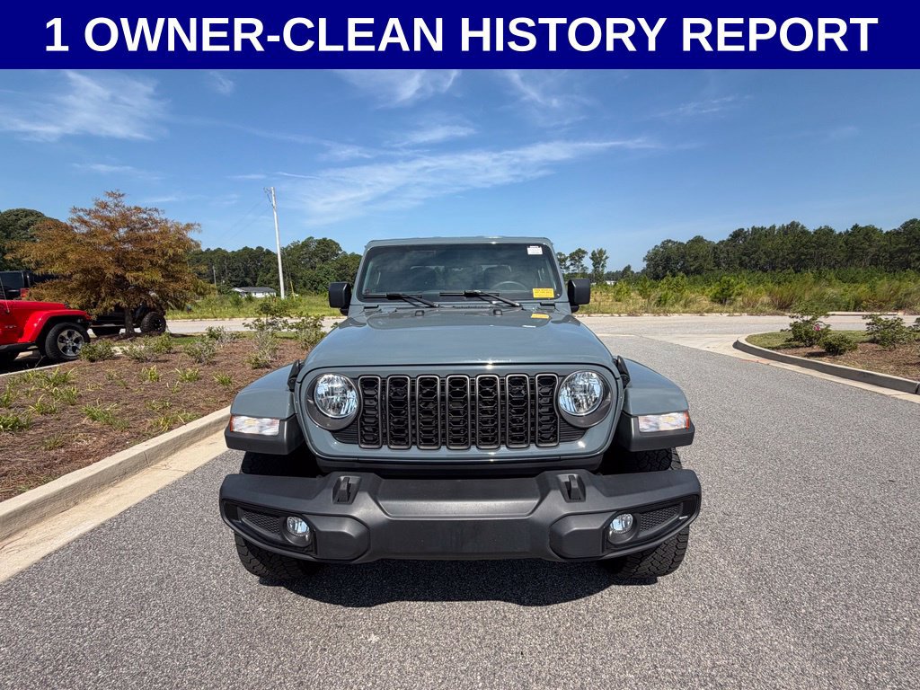 Certified 2024 Jeep Gladiator Sport AWD/4WD image 6