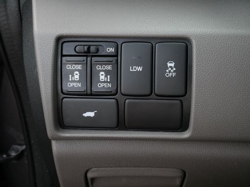 Used 2017 Honda Odyssey EX-L image 27