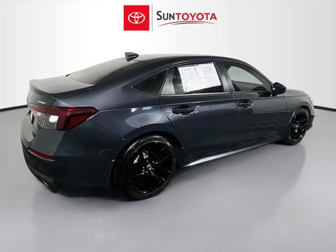 Used 2025 Honda Civic Sport image 4