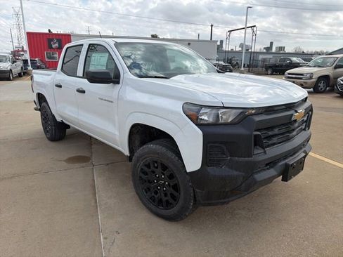 New 2026 Chevrolet Colorado W/T image 2