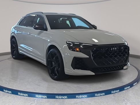 New 2026 Audi RS Q8 performance image 3