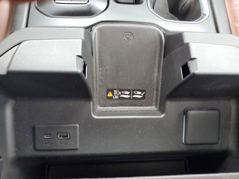 Used 2022 GMC Sierra 1500 Denali Ultimate image 30