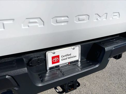 Used 2024 Toyota Tacoma SR image 9