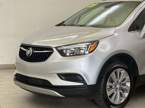 Used 2020 Buick Encore Preferred AWD/4WD image 27