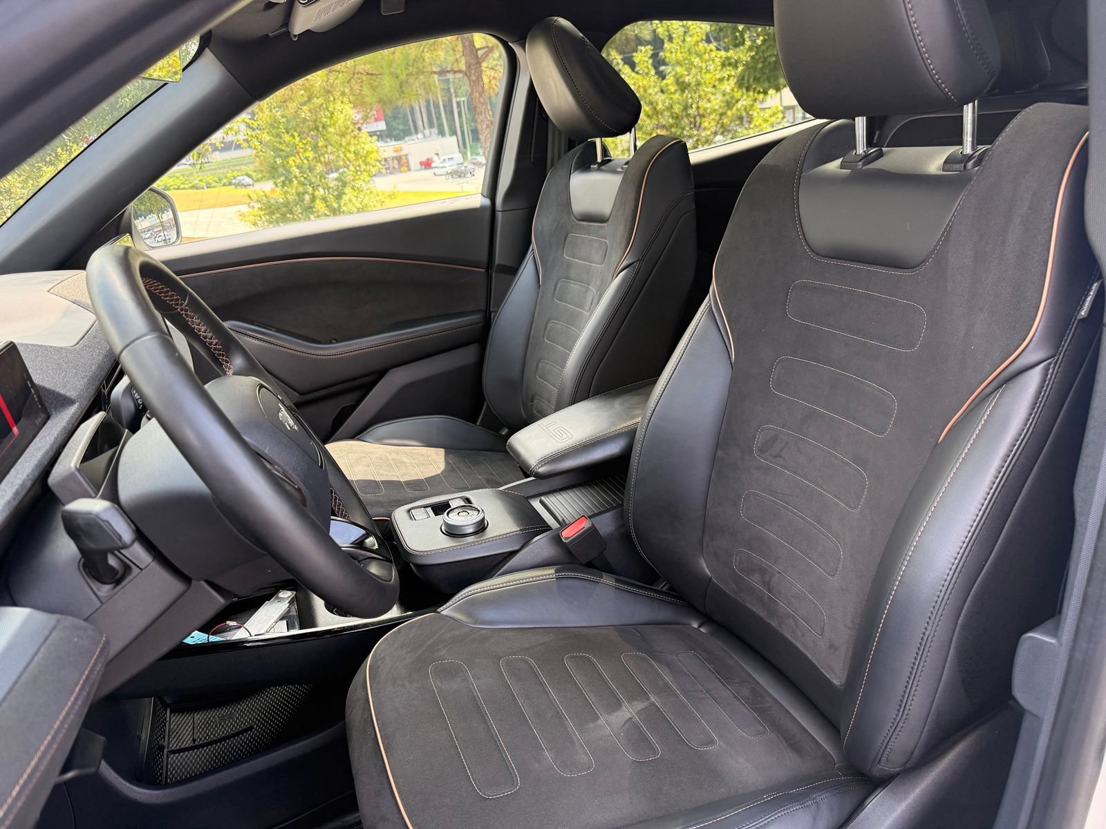 Used 2022 Ford Mustang Mach-E GT AWD/4WD image 33