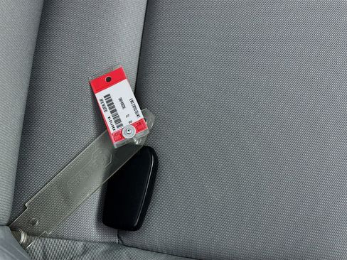 Used 2025 Toyota Tacoma SR5 image 32