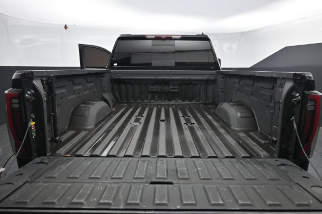 Used 2025 GMC Sierra 2500 AT4 AWD/4WD image 35