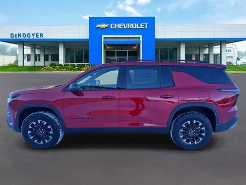 New 2026 Chevrolet Traverse Z71 w/ Enhanced Driving Package image 9