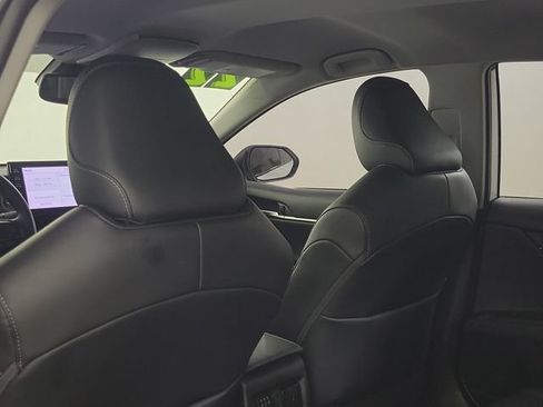 Used 2022 Toyota Camry XSE FWD image 14