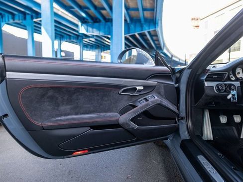 Used 2018 Porsche 911 GT3 image 29