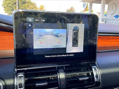 Used 2018 Lincoln Navigator L Reserve w/ Technology Package image 21