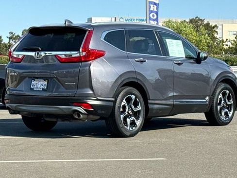Used 2019 Honda CR-V Touring image 4