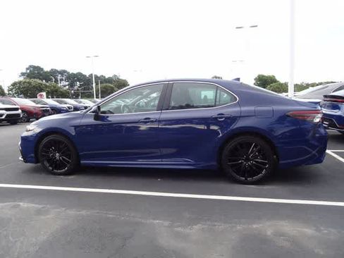 Used 2024 Toyota Camry XSE FWD image 9