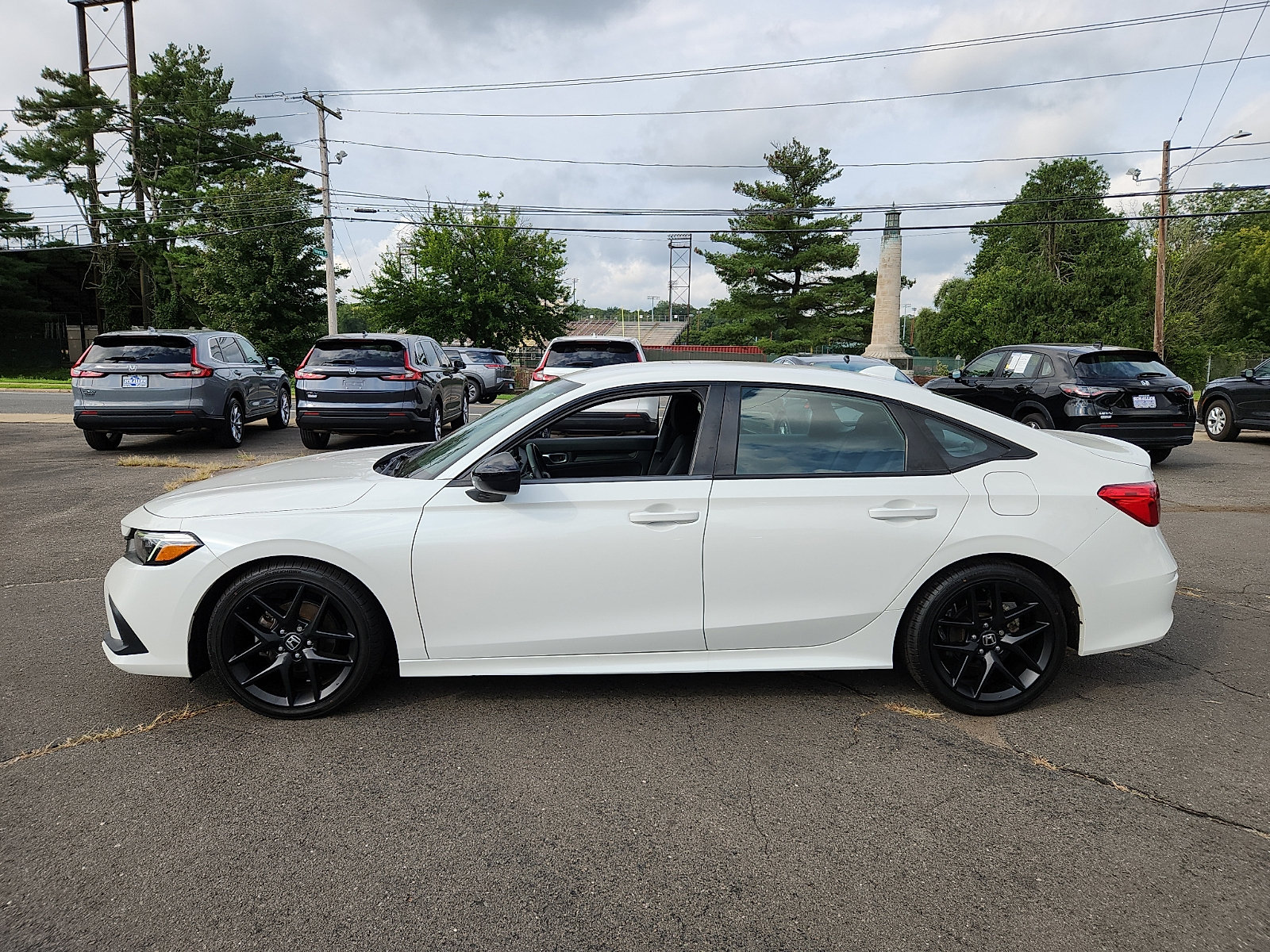 Used 2023 Honda Civic Sport image 7