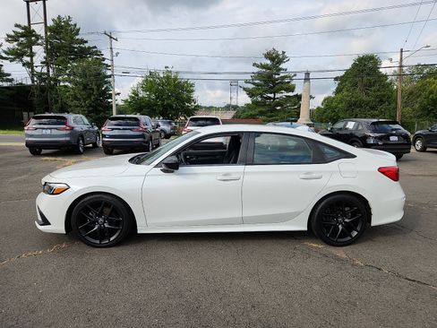 Used 2023 Honda Civic Sport image 7
