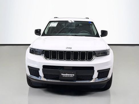 Used 2023 Jeep Grand Cherokee L Laredo AWD/4WD image 2