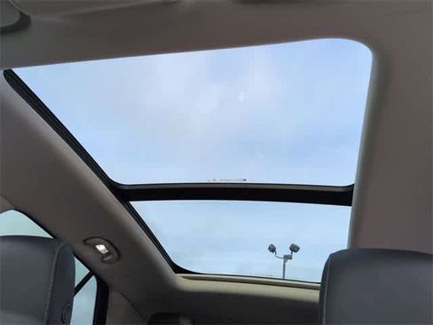 Used 2021 Buick Envision Essence w/ Sport Touring Package image 18