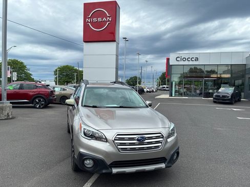 Used 2016 Subaru Outback 2.5i Limited AWD/4WD image 1