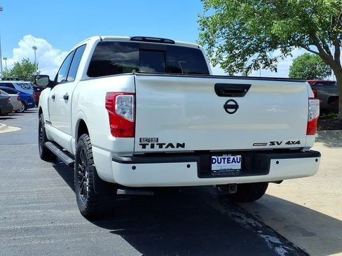 Used 2019 Nissan Titan SV w/ SV Convenience Package AWD/4WD image 7