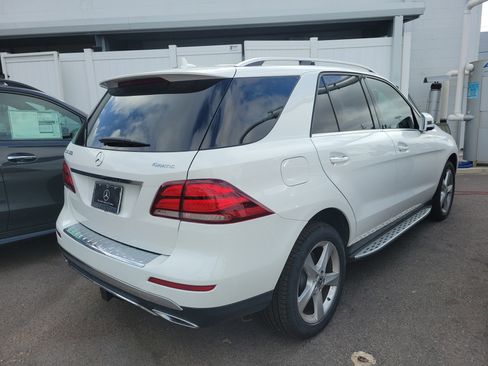 Certified 2018 Mercedes-Benz GLE 350 4MATIC image 3