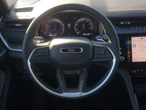 New 2026 Jeep Grand Cherokee Altitude AWD/4WD image 18