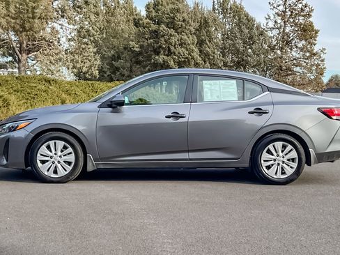Used 2024 Nissan Sentra S image 8