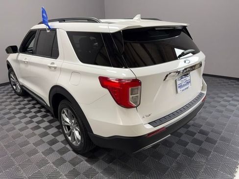 Used 2022 Ford Explorer XLT w/ Equipment Group 202A AWD/4WD image 9