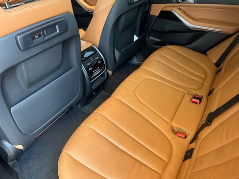 Used 2019 BMW X5 xDrive40i w/ Convenience Package AWD/4WD image 27