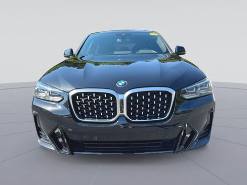 Used 2024 BMW X4 xDrive30i w/ M Sport Package AWD/4WD image 4