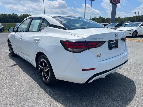 Used 2025 Nissan Sentra SV FWD image 3