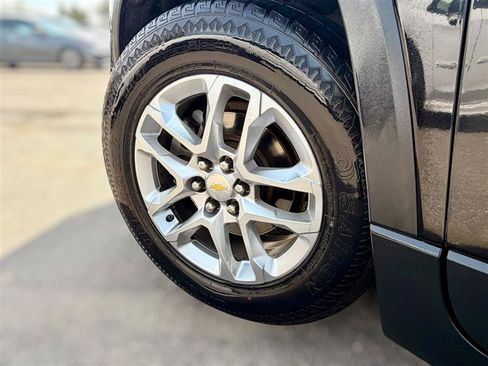 Used 2019 Chevrolet Traverse LT AWD/4WD image 26