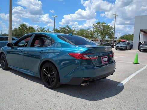 Used 2025 Toyota Camry SE FWD image 8