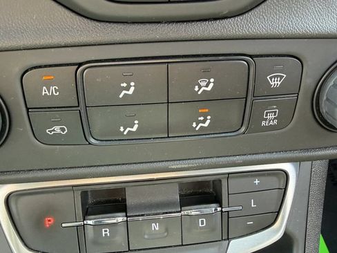 Used 2024 GMC Terrain SLE AWD/4WD image 14
